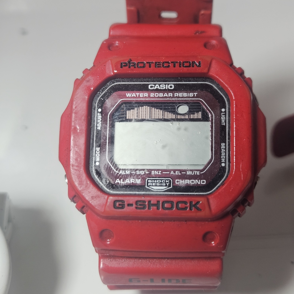 G-Shock Red Digital Watch - Picture 5 of 5